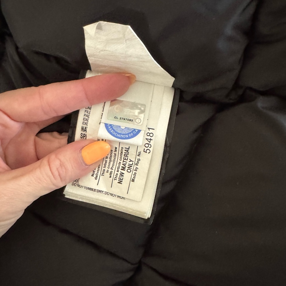 Canada Goose Black Ski Jacket with Fur-Trimmed Hood - Picture 6 of 16